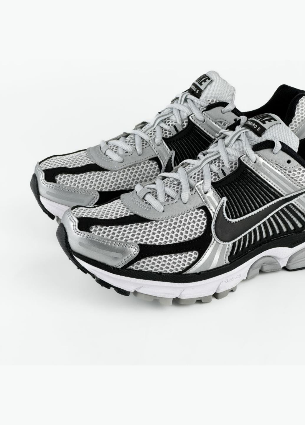 Серебряные демисезонные кроссовки fj4151-004 Nike Zoom Vomero 5