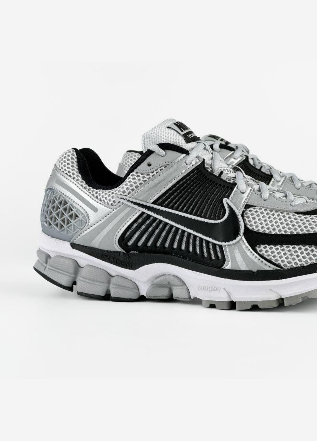 Серебряные демисезонные кроссовки fj4151-004 Nike Zoom Vomero 5