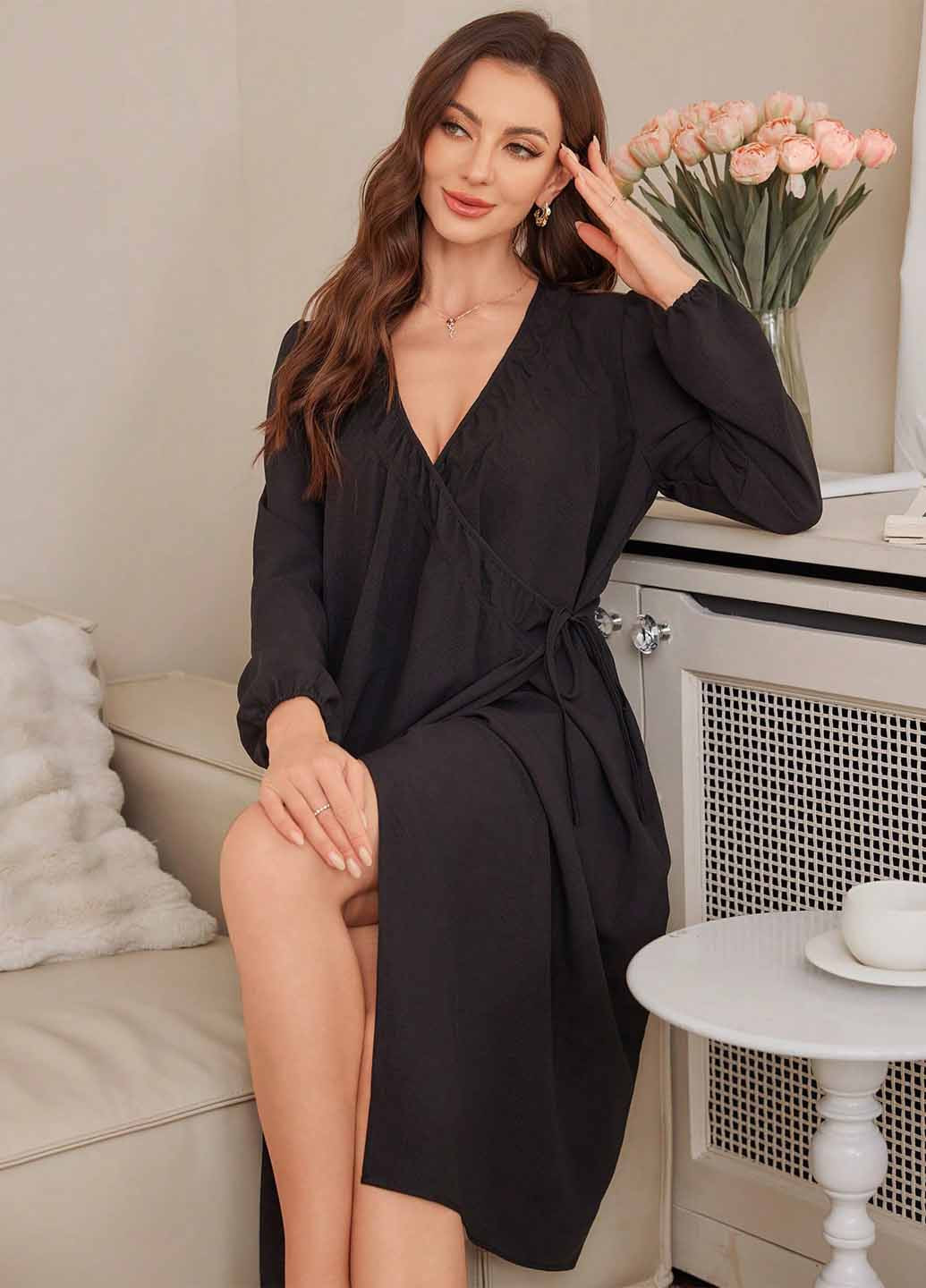 Чорна домашній сукня на запах SHEIN однотонна