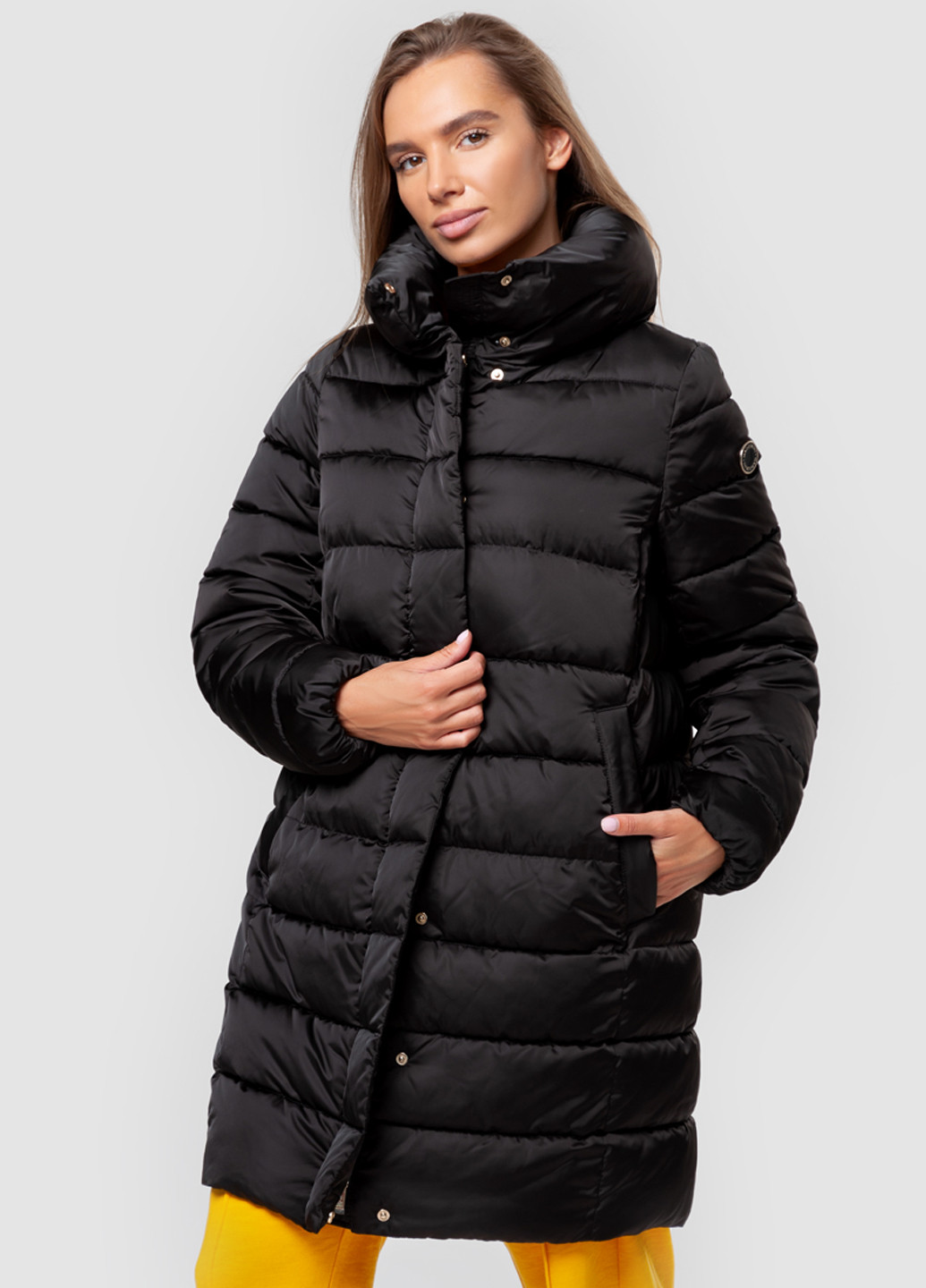 Черная зимняя куртка женская Arber Isola