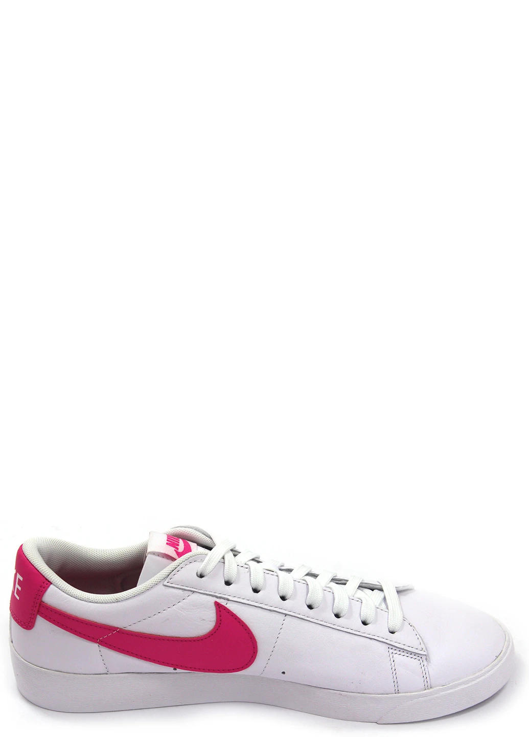 Білі жіночі кеди w blazer low Nike