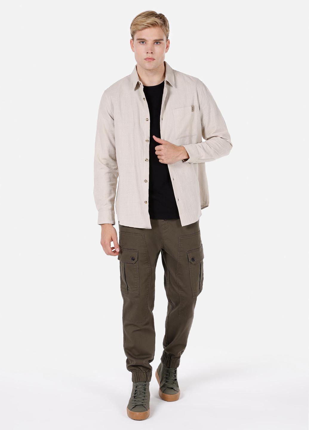 Светло-бежевая кэжуал рубашка однотонная Colin's