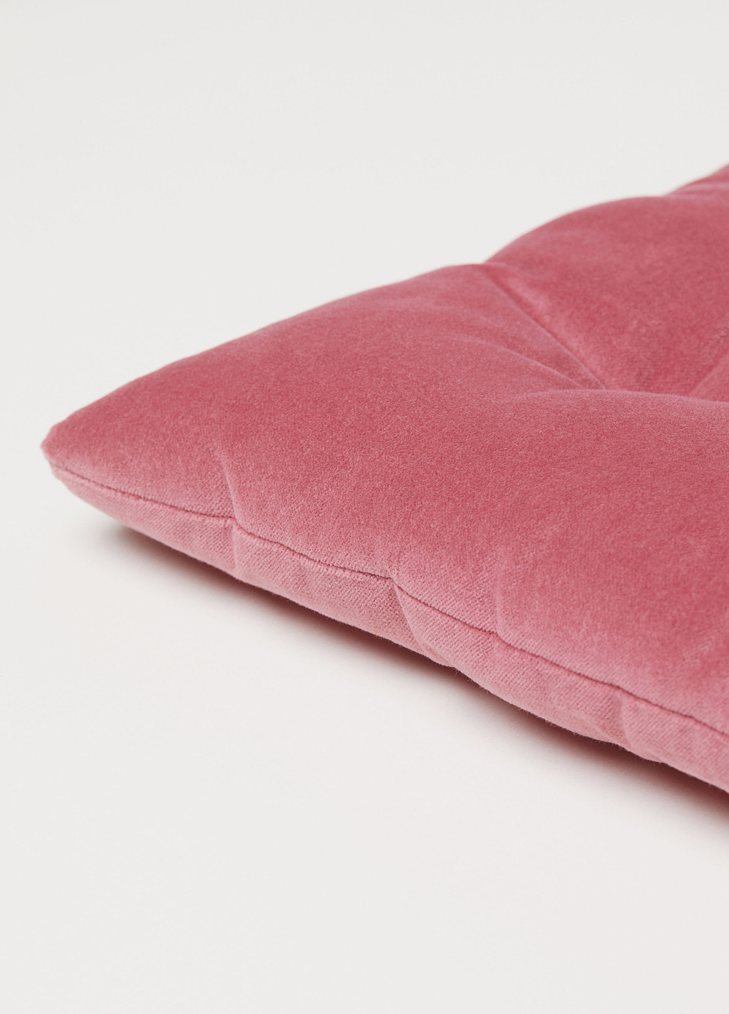 Подушка, 40х40 см H&M однотонная розовая