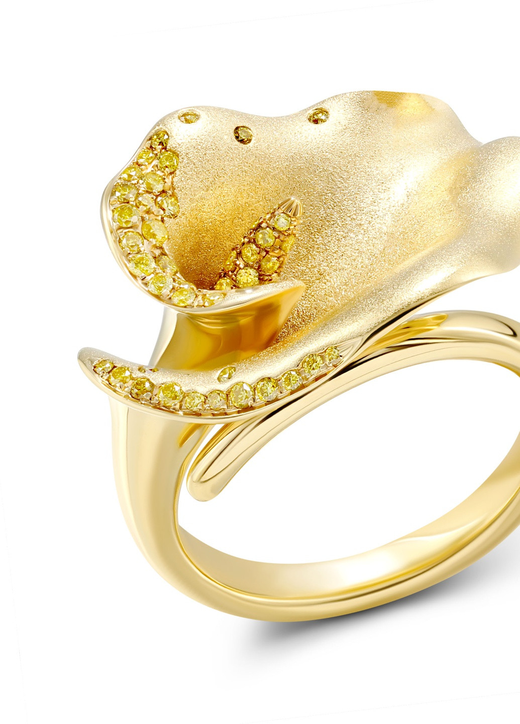 Кольцо с бриллиантами в желтом золоте 1К037-0132 Zarina (254253665)