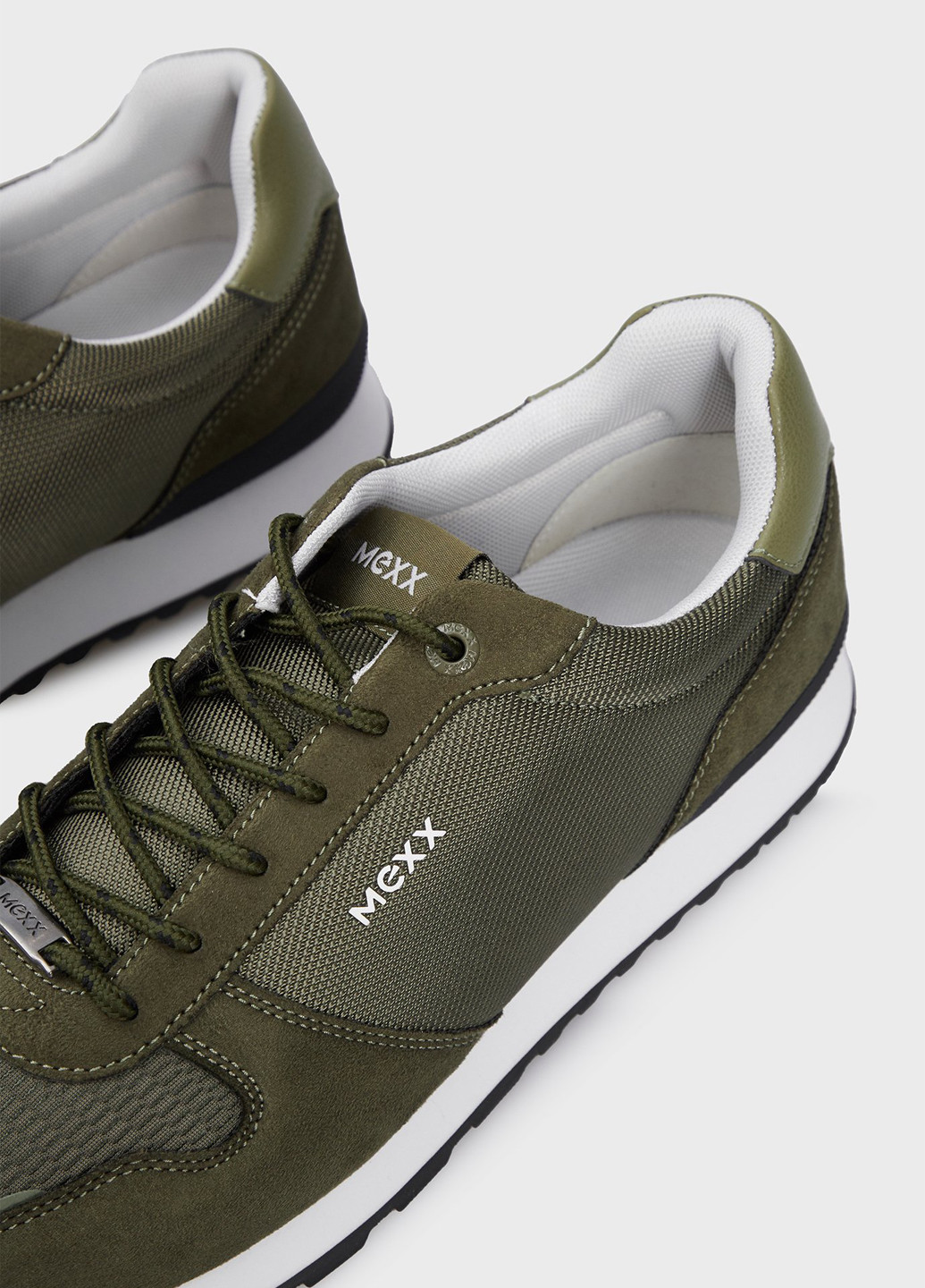 Оливкові всесезон кросівки Mexx