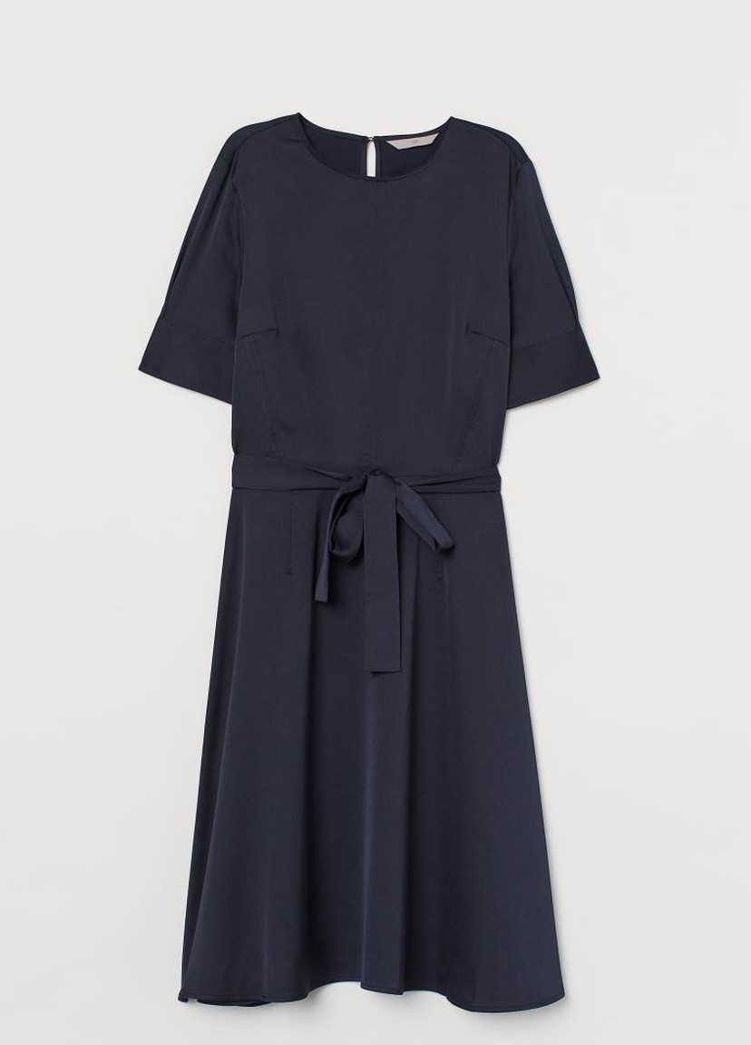 Темно-синее кэжуал платье с поясом H&M однотонное