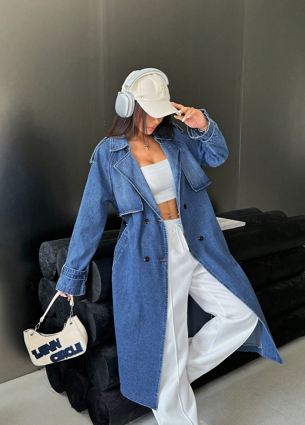 Синя демісезонна куртка SHEIN