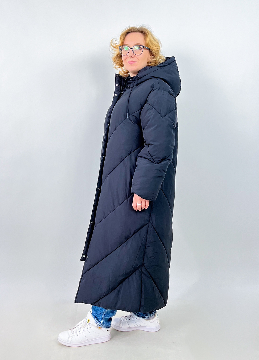 Чорна демісезонна куртка Monki