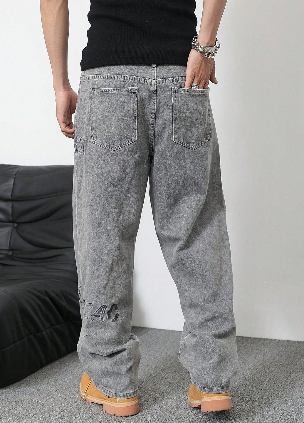 Светло-серые демисезонные прямые джинсы SHEIN