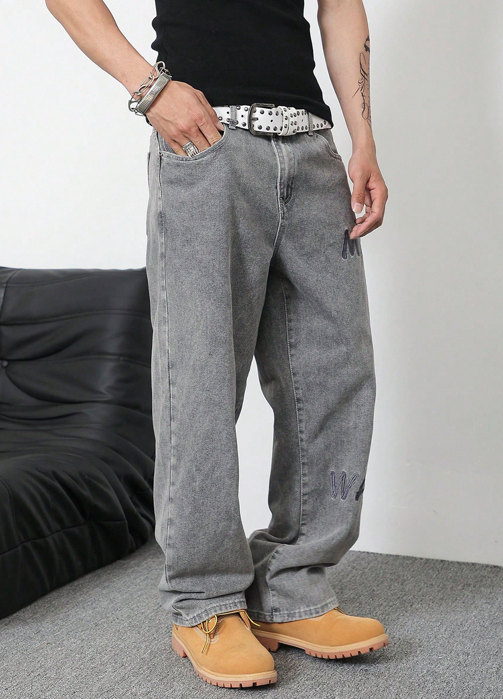 Светло-серые демисезонные прямые джинсы SHEIN