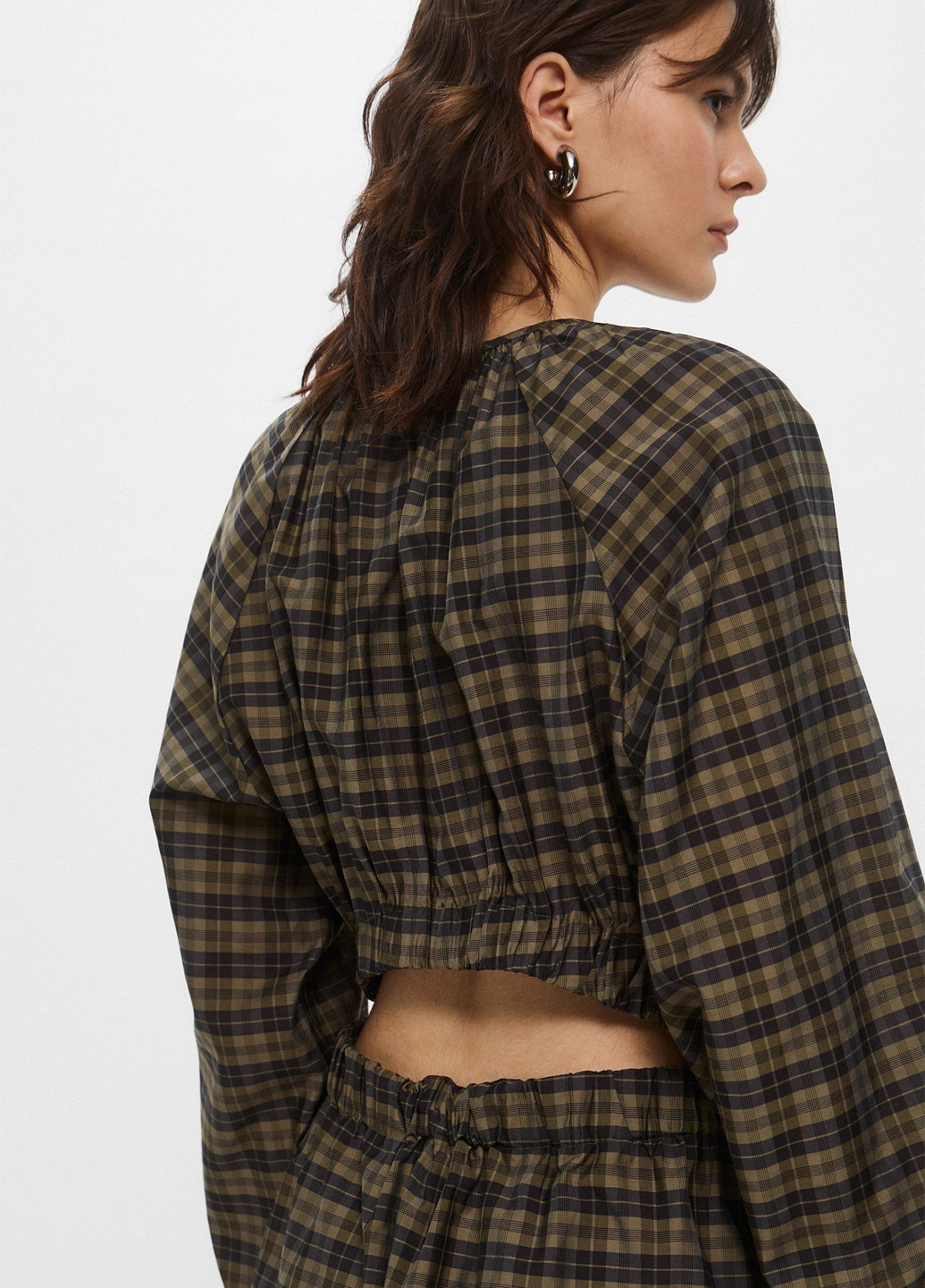 Коричневое кэжуал платье а-силуэт H&M с геометрическим узором