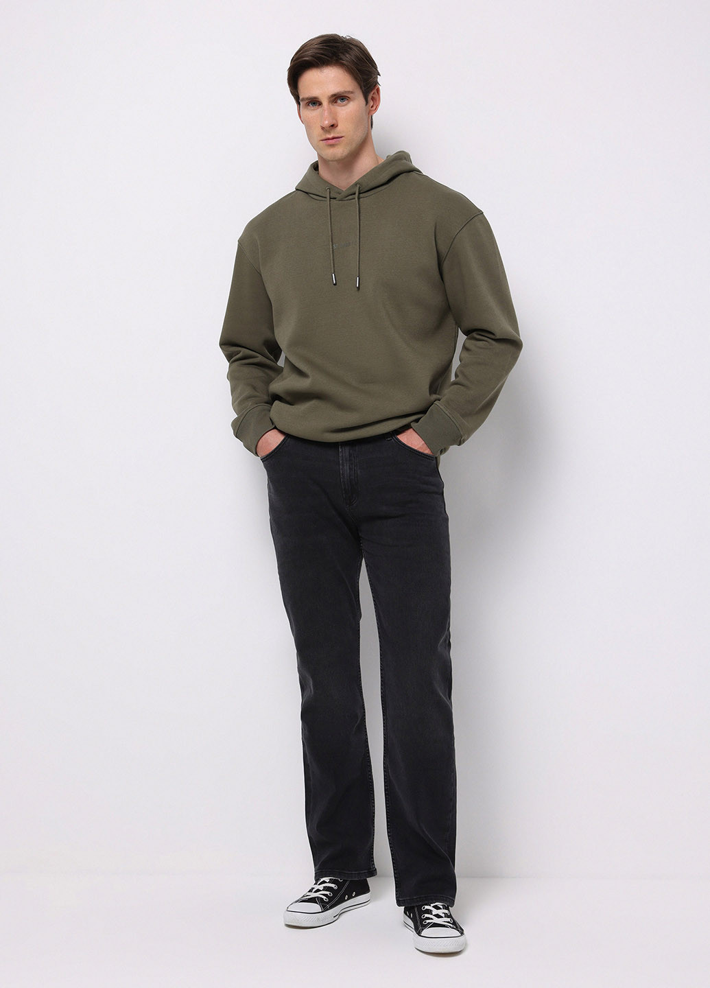 Темно-серые демисезонные регюлар фит джинсы Colin's