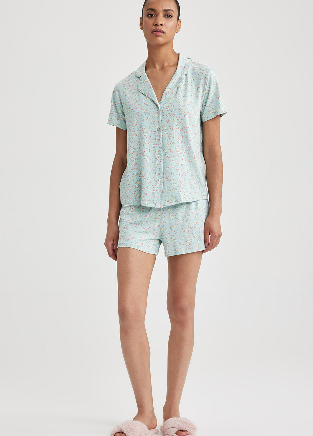 Мятная всесезон пижама (рубашка, шорты) рубашка + шорты DeFacto