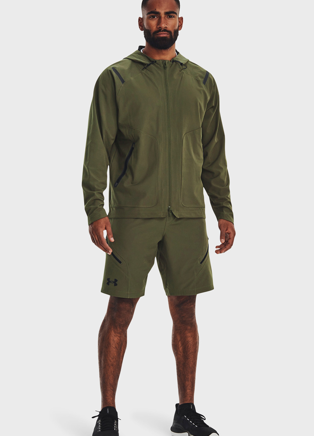 Оливковая демисезонная ветровка Under Armour