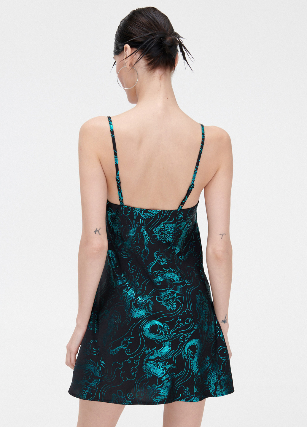 Черное кэжуал платье платье-комбинация Cropp дракон
