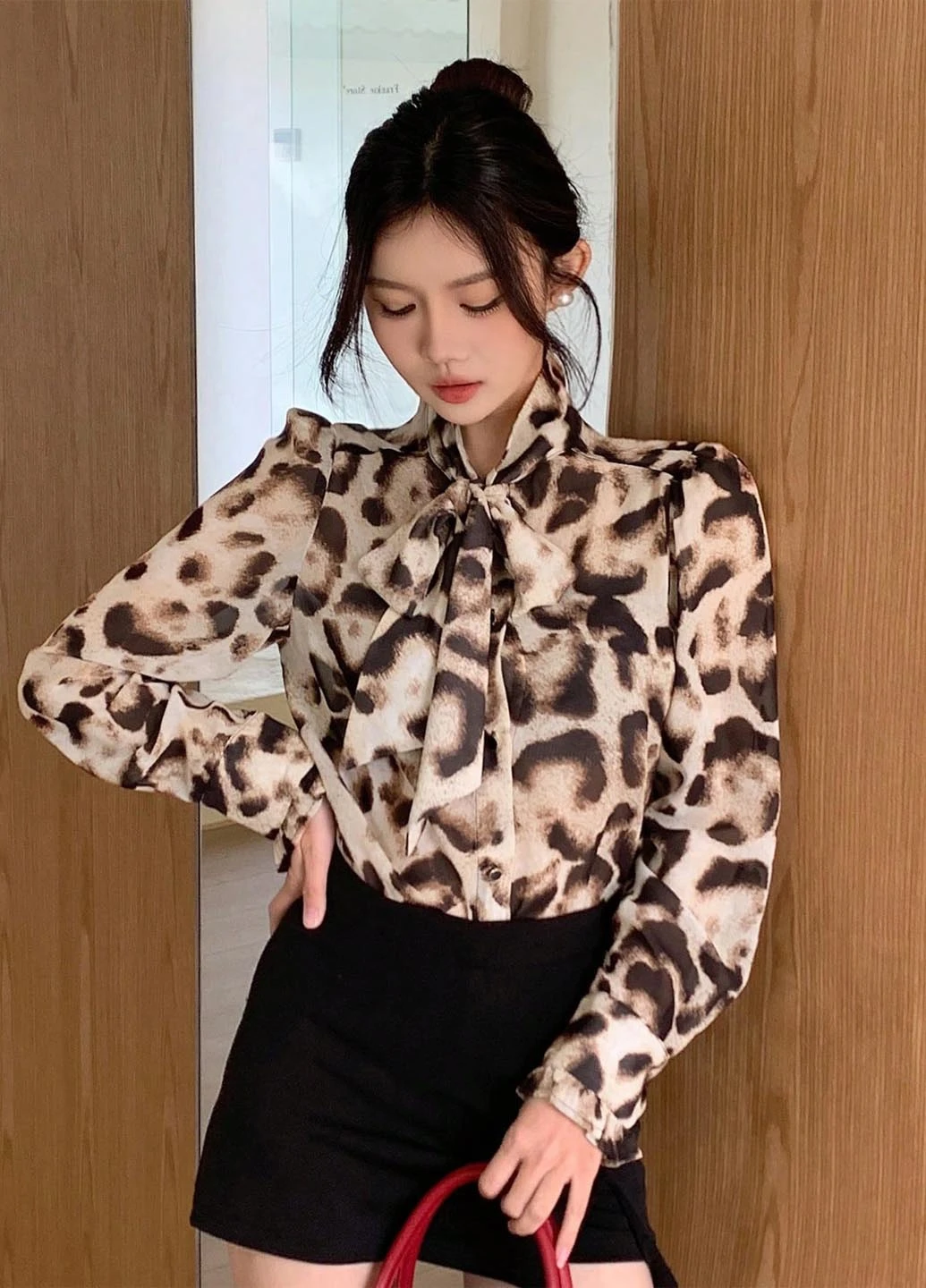 Коричневая блуза SHEIN