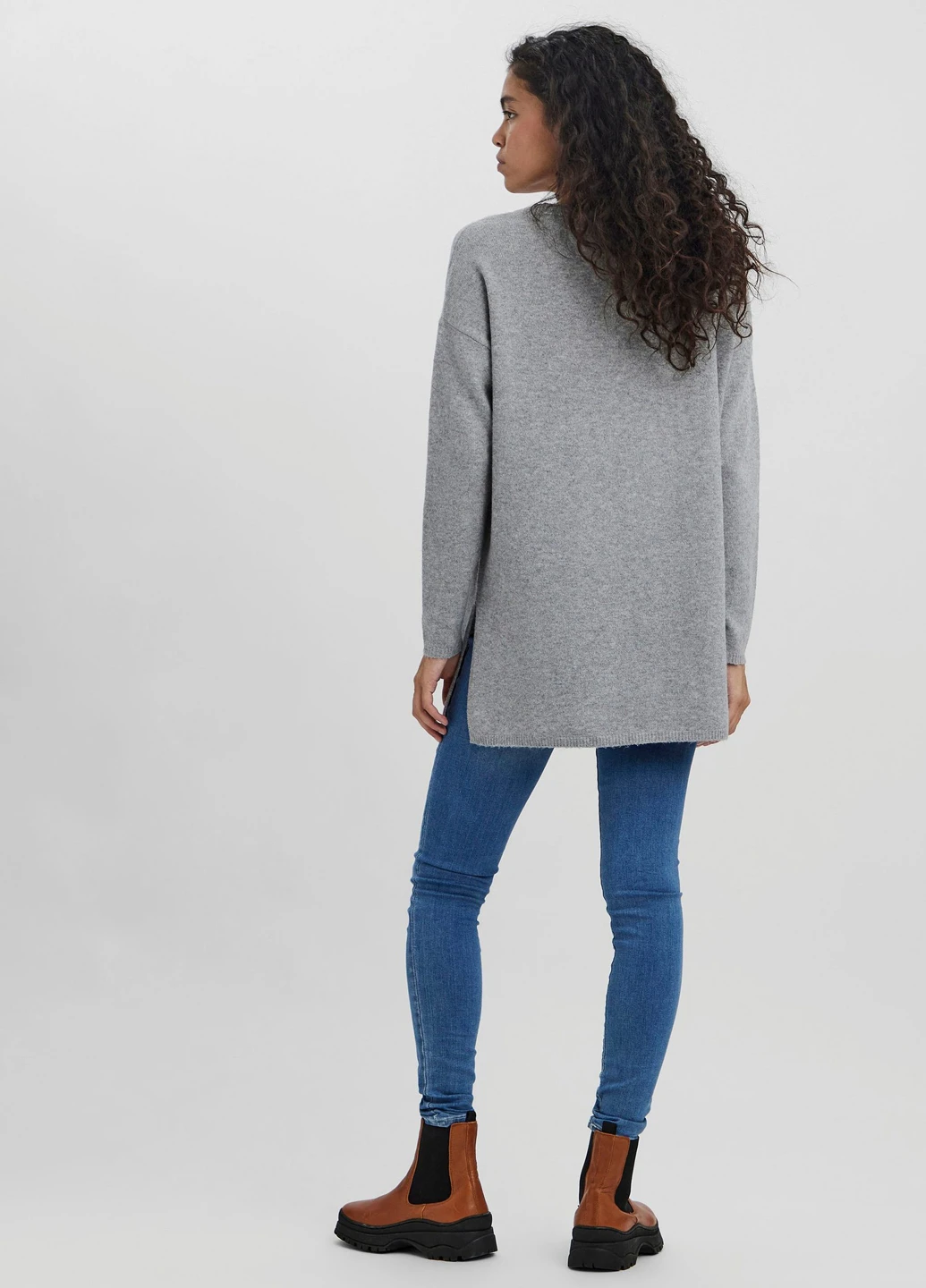 Світло-сірий демісезонний светр Vero Moda
