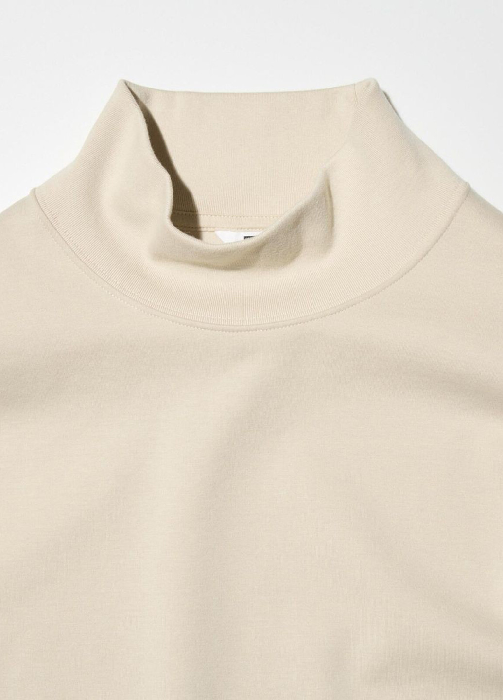 Молочный демисезонный свитер Uniqlo