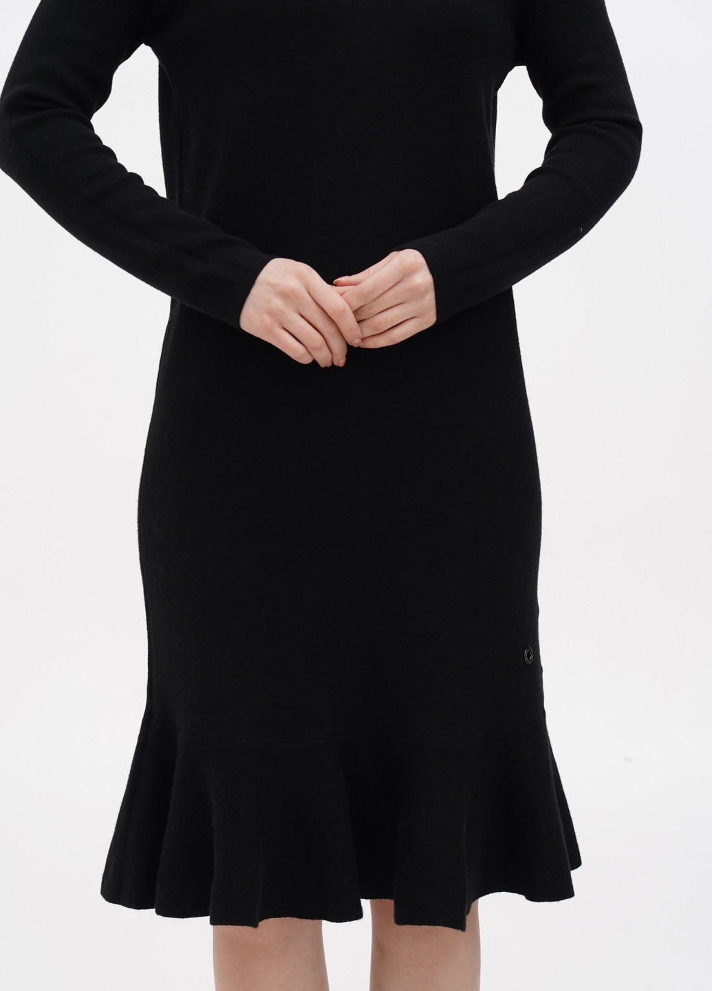 Черное кэжуал платье платье-свитер LF Women однотонное