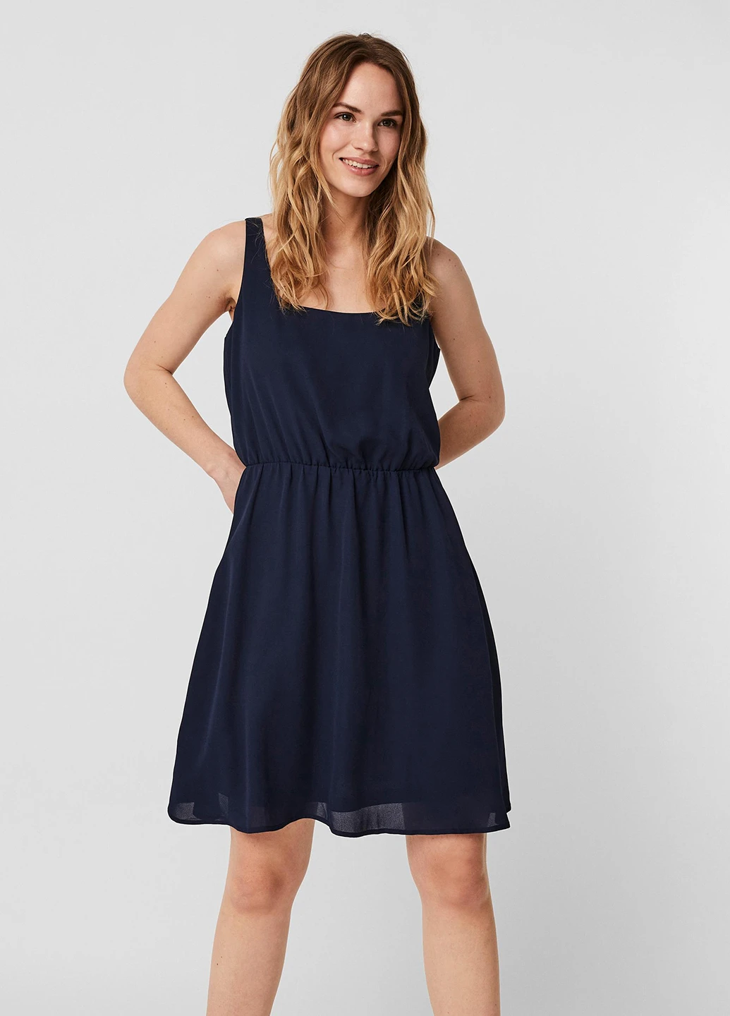 Темно-синее кэжуал платье Vero Moda однотонное