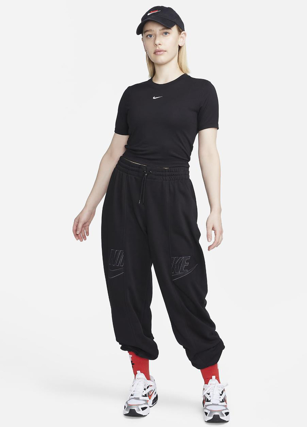 Топ FB2873-010 Nike Sportswear Essential Slim-Fit Crop T-Shirt (321302708)