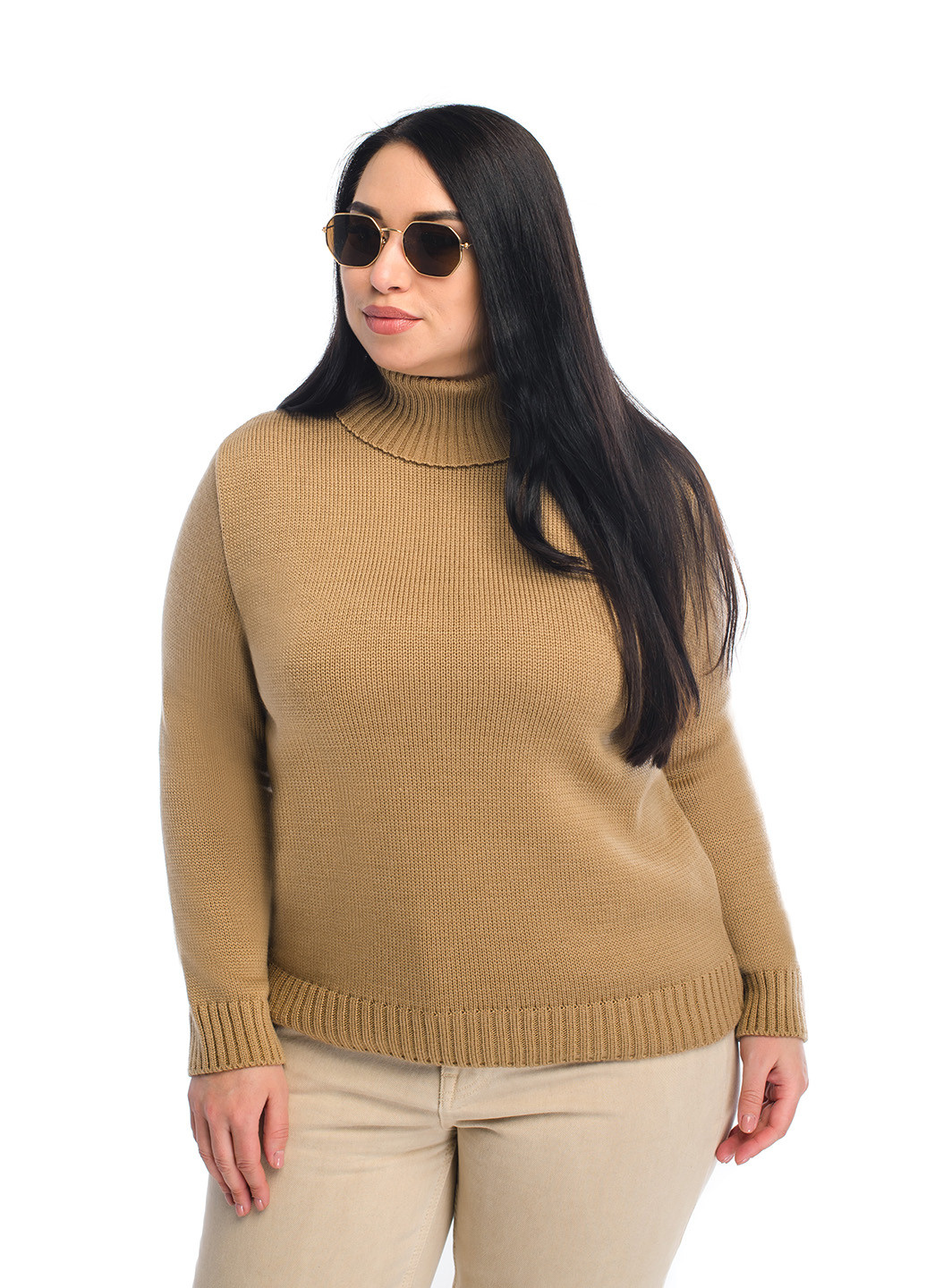Бежевый классический женский свитер SVTR