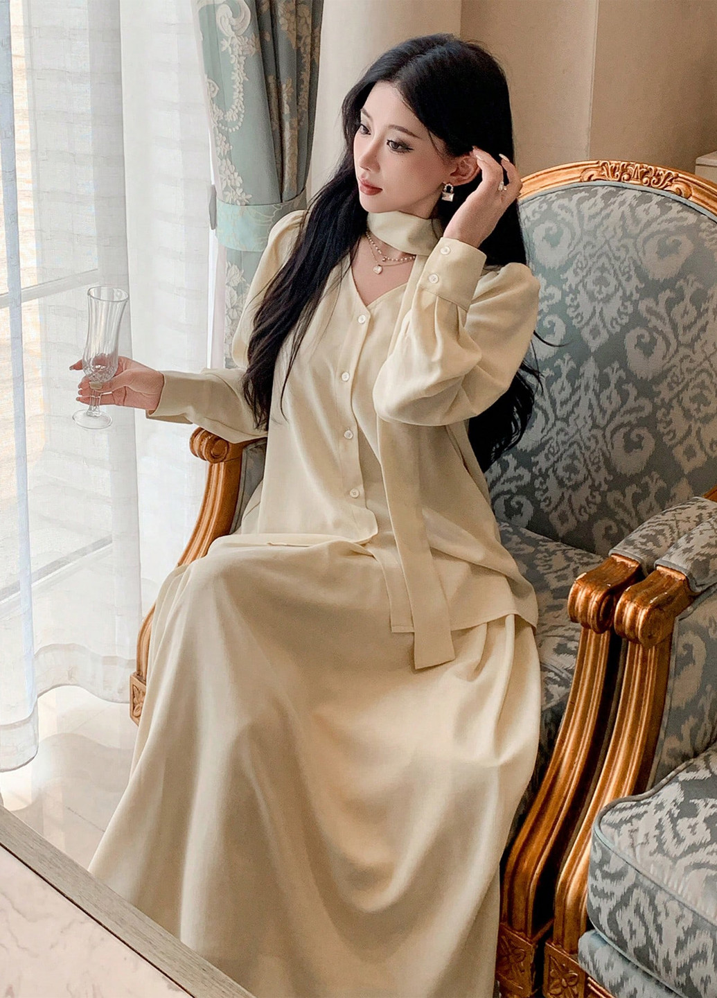 Кремовий демісезонний комплект (блуза, спідниця) SHEIN