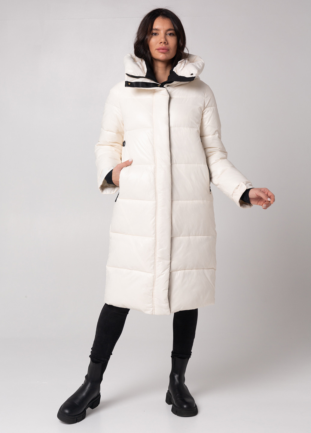 Молочная зимняя куртка White Fox