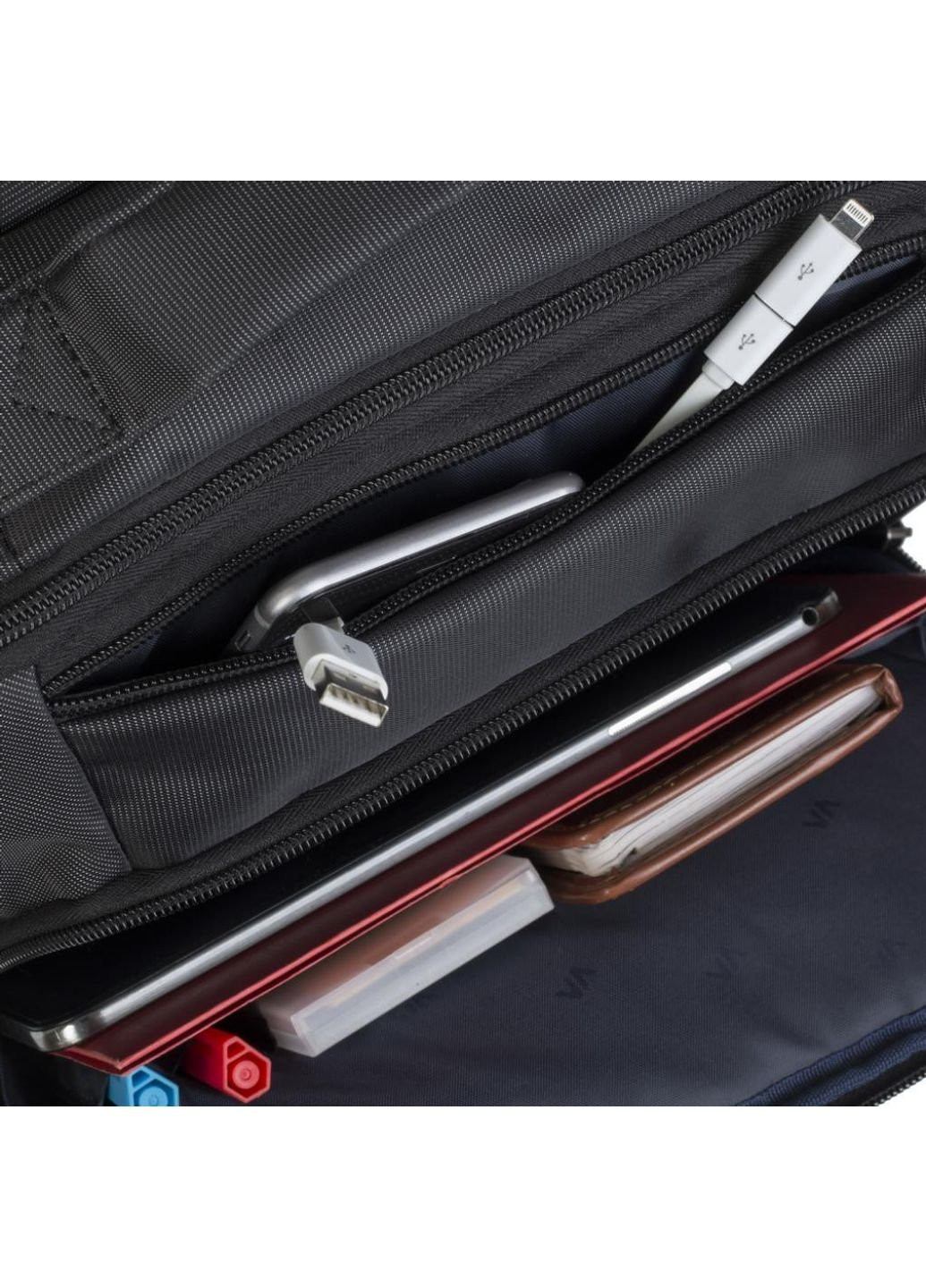 Рюкзак для ноутбука 15.6" 8262 Black (8262Black) RIVACASE (251884554)