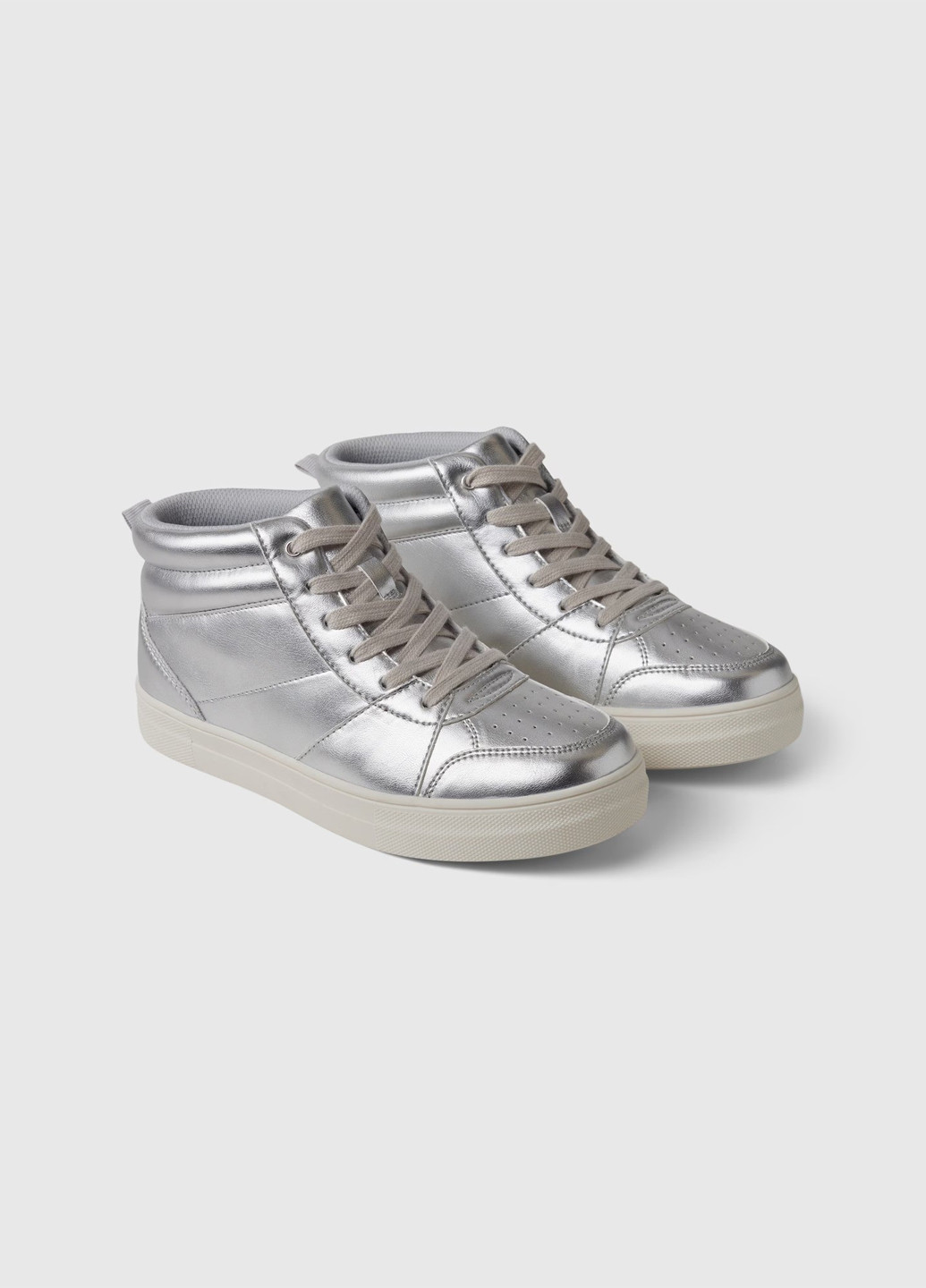 Серебряные демисезонные кроссовки Gap