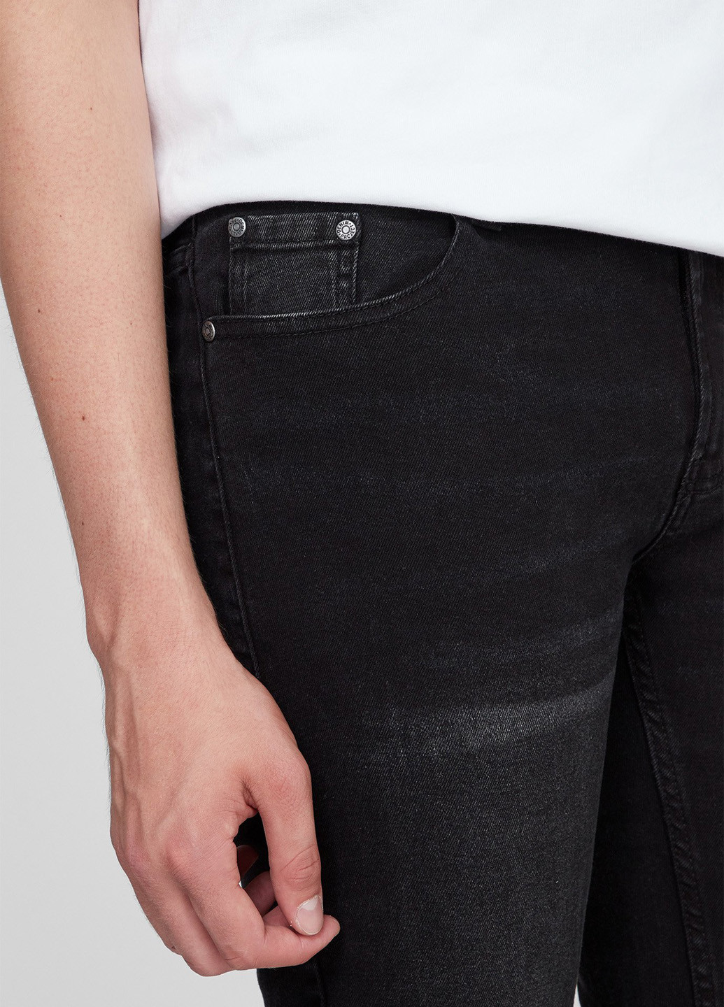 Черные демисезонные слим джинсы Denim Project