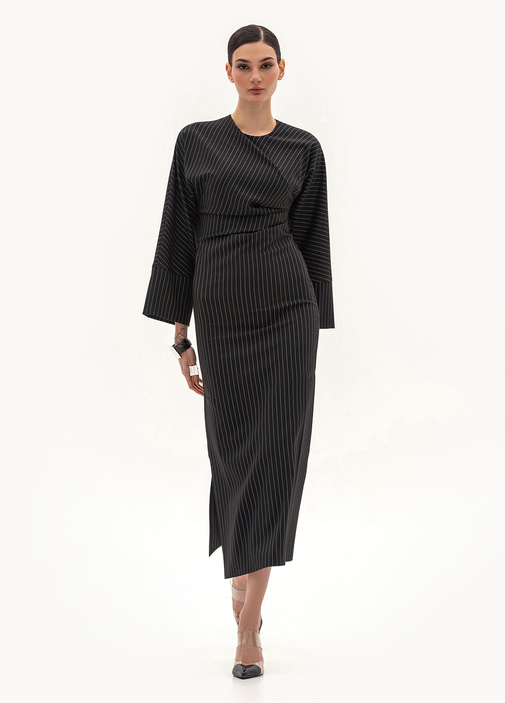 Чорна кежуал сукня силуетна BGL однотонна