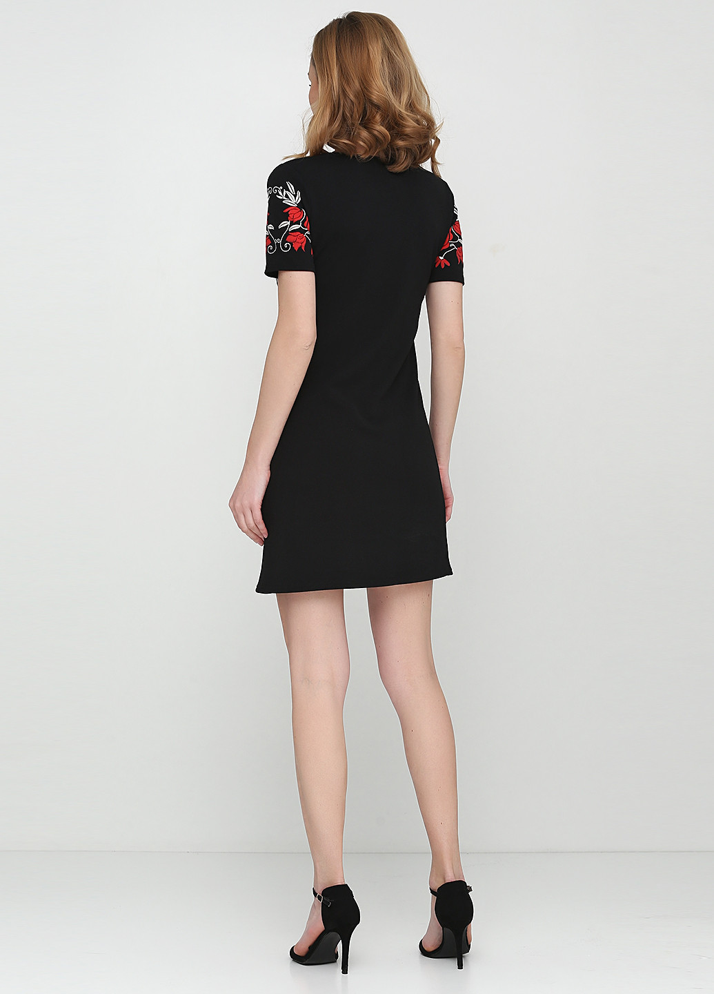 Черное кэжуал платье Boohoo Boutique с орнаментом