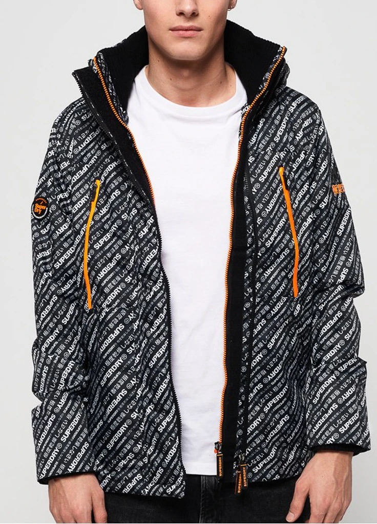 Черно-белая демисезонная куртка Superdry
