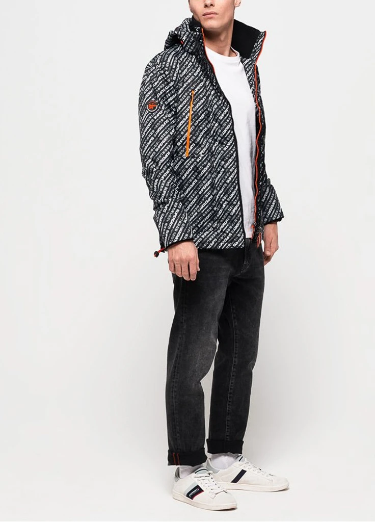 Черно-белая демисезонная куртка Superdry