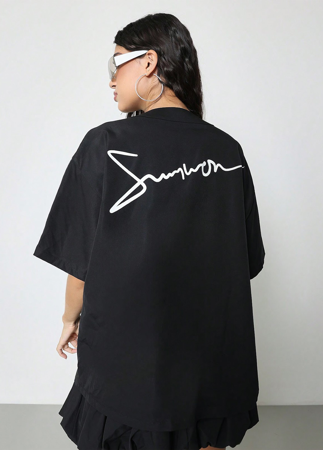 Черная кэжуал рубашка с надписями SHEIN