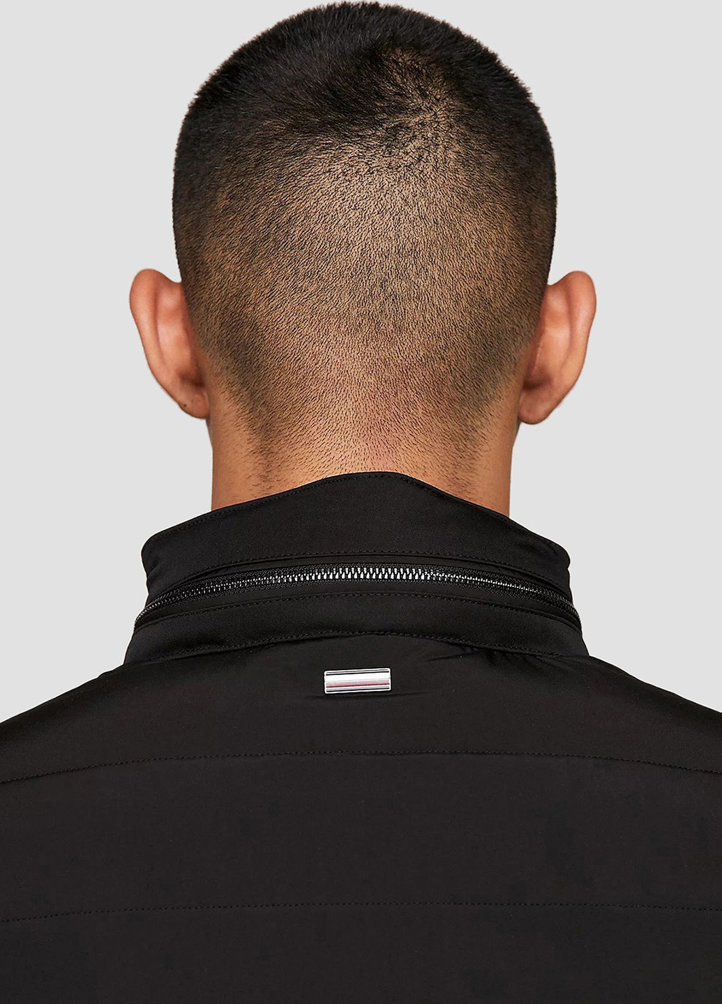 Черная демисезонная куртка Tommy Hilfiger