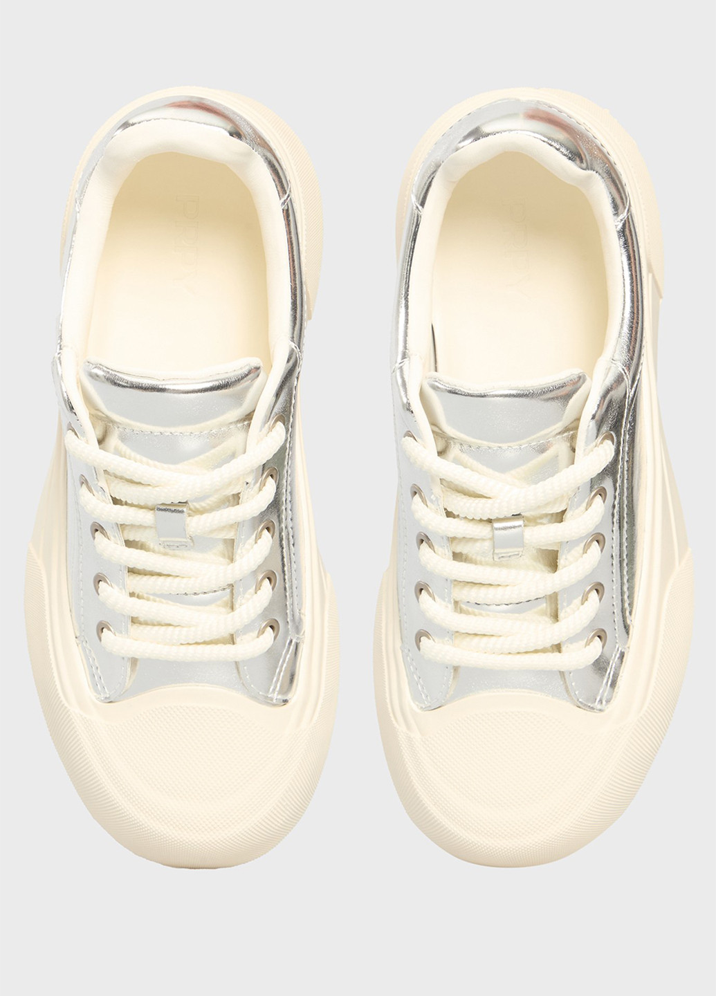 Серебристые кеды PRPY