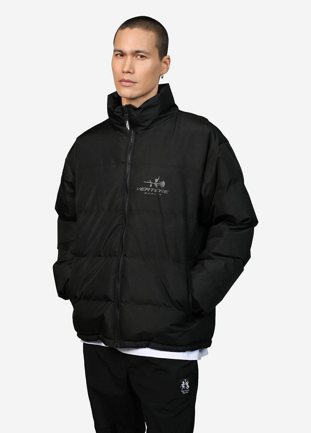 Черная зимняя куртка Vertere Berlin