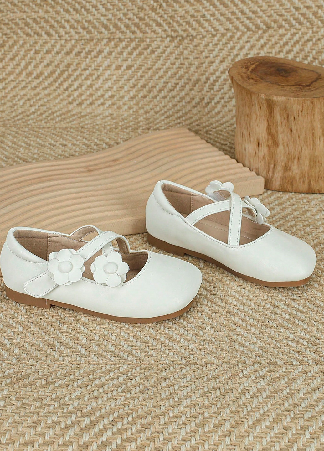 Балетки SHEIN с аппликацией (342722076)