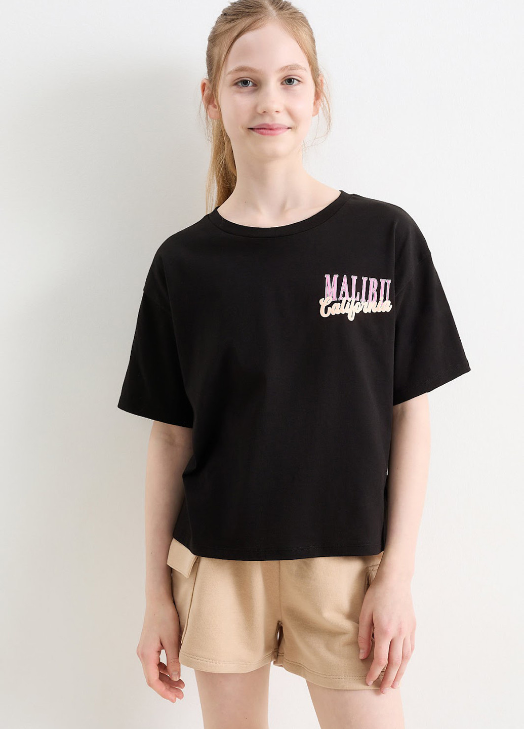 Черная летняя футболка C&A