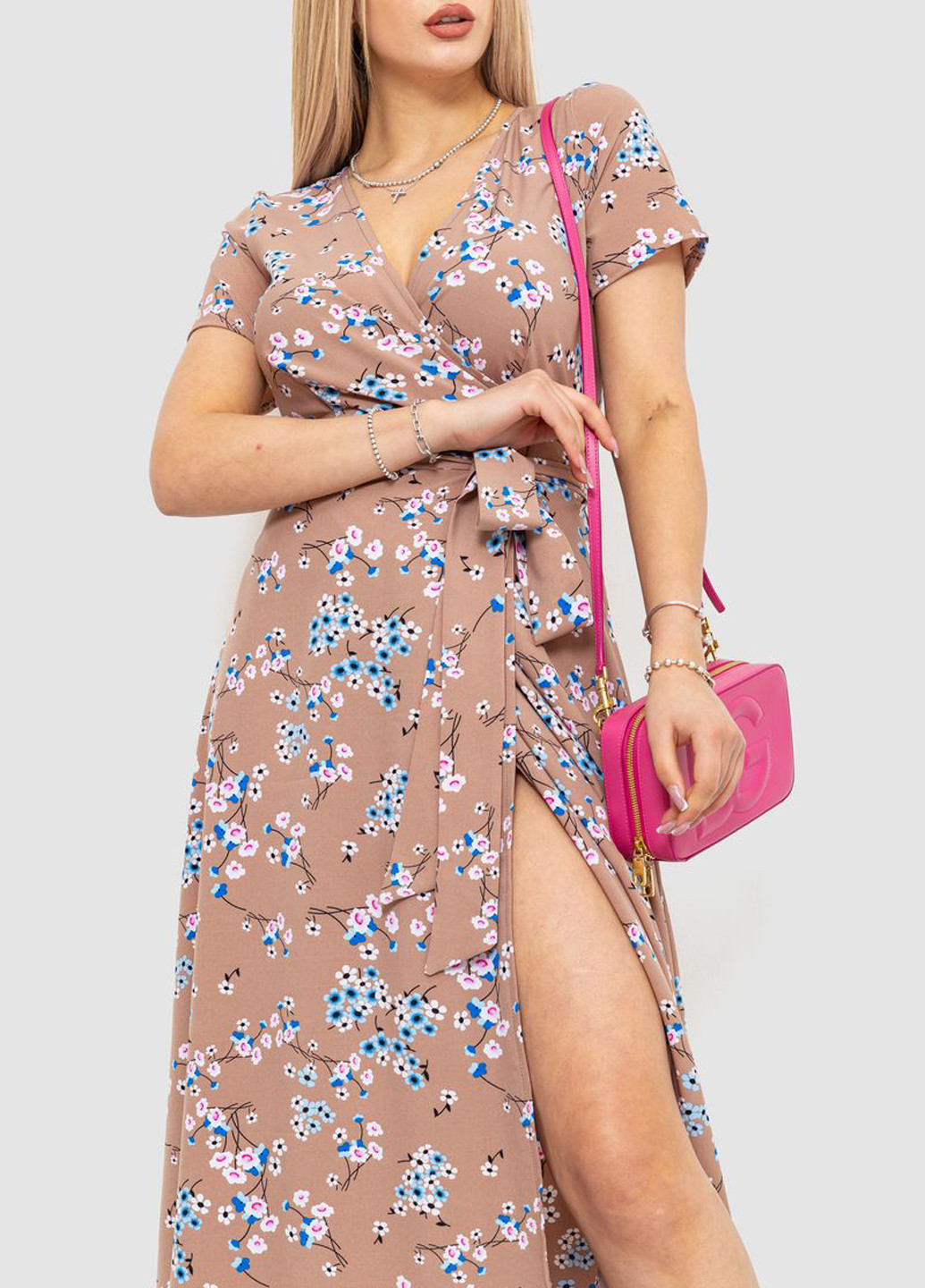 Бежевое кэжуал платье на запах Ager с цветочным принтом