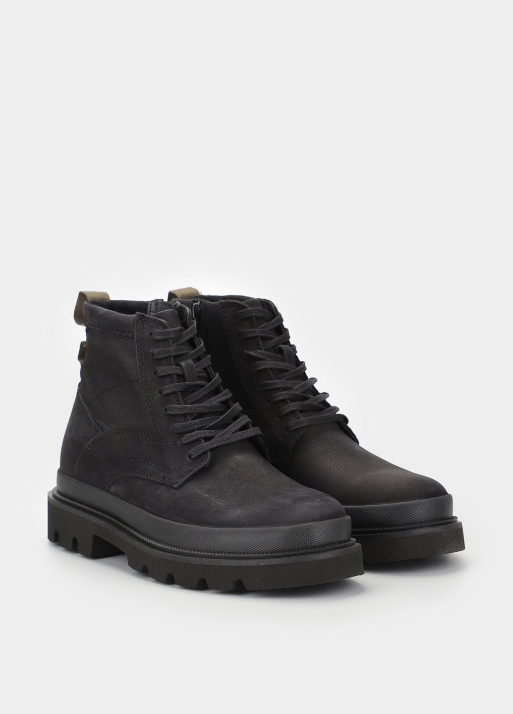 Черные осенние ботинки тимберленды Clarks