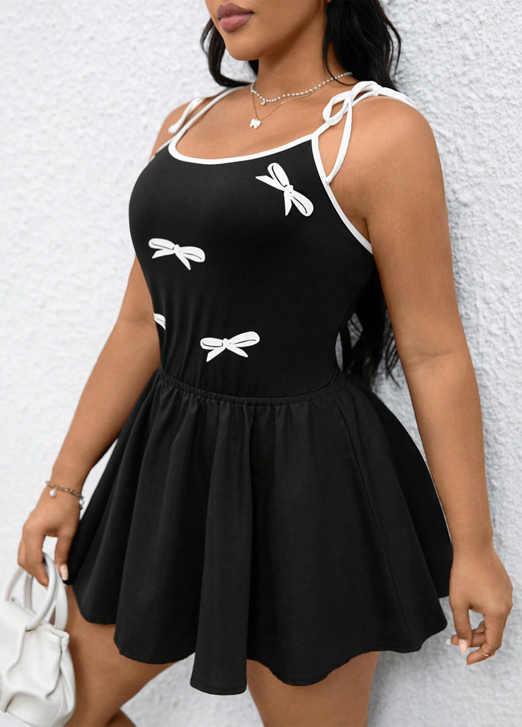 Чорно-білий кежуал сукня з пишною спідницею SHEIN однотонна