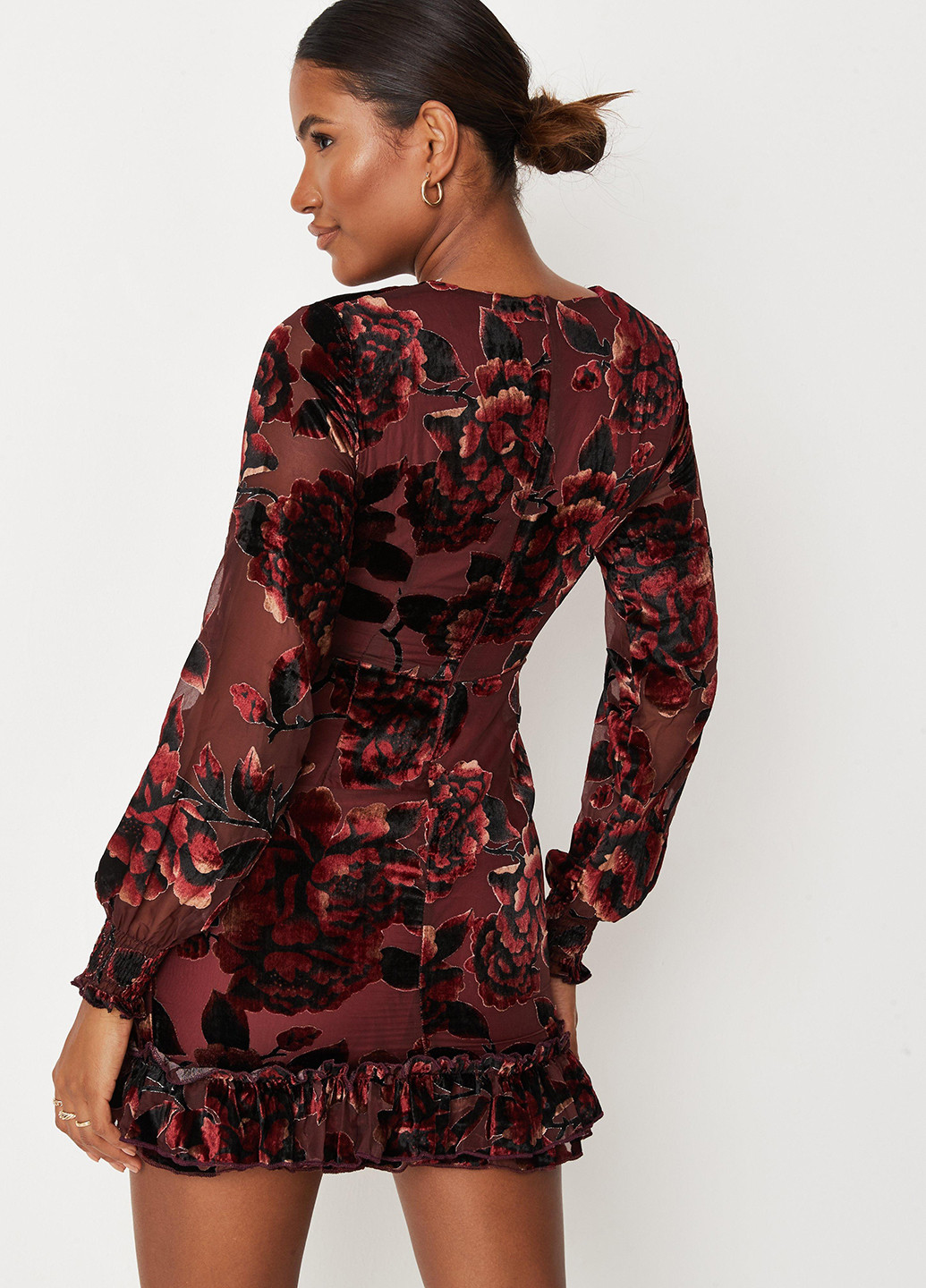 Бордовое вечернее платье Missguided с цветочным принтом