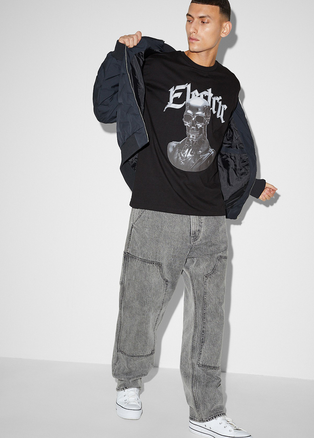 Черная футболка C&A