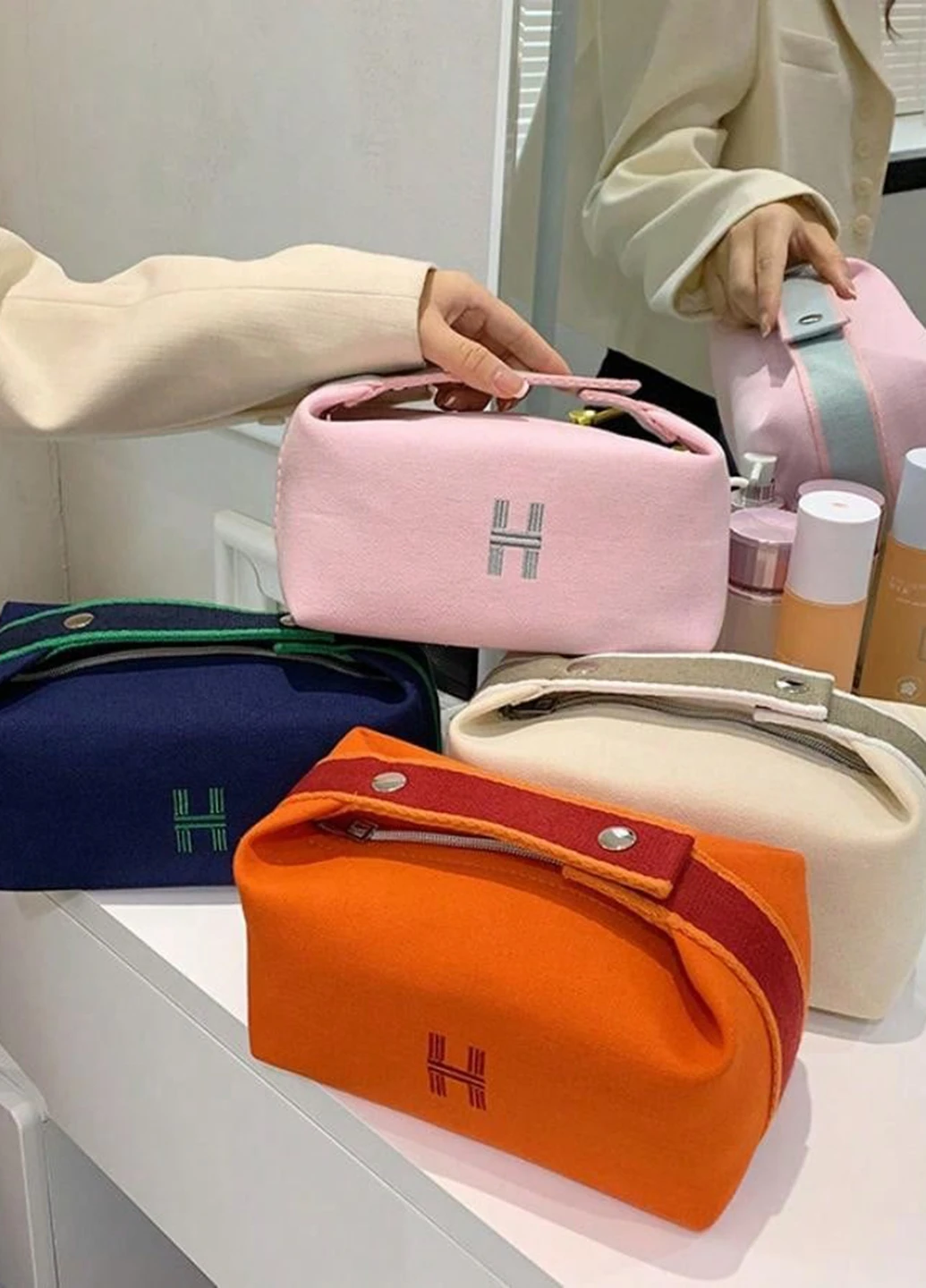 Косметичка SHEIN (322849100)