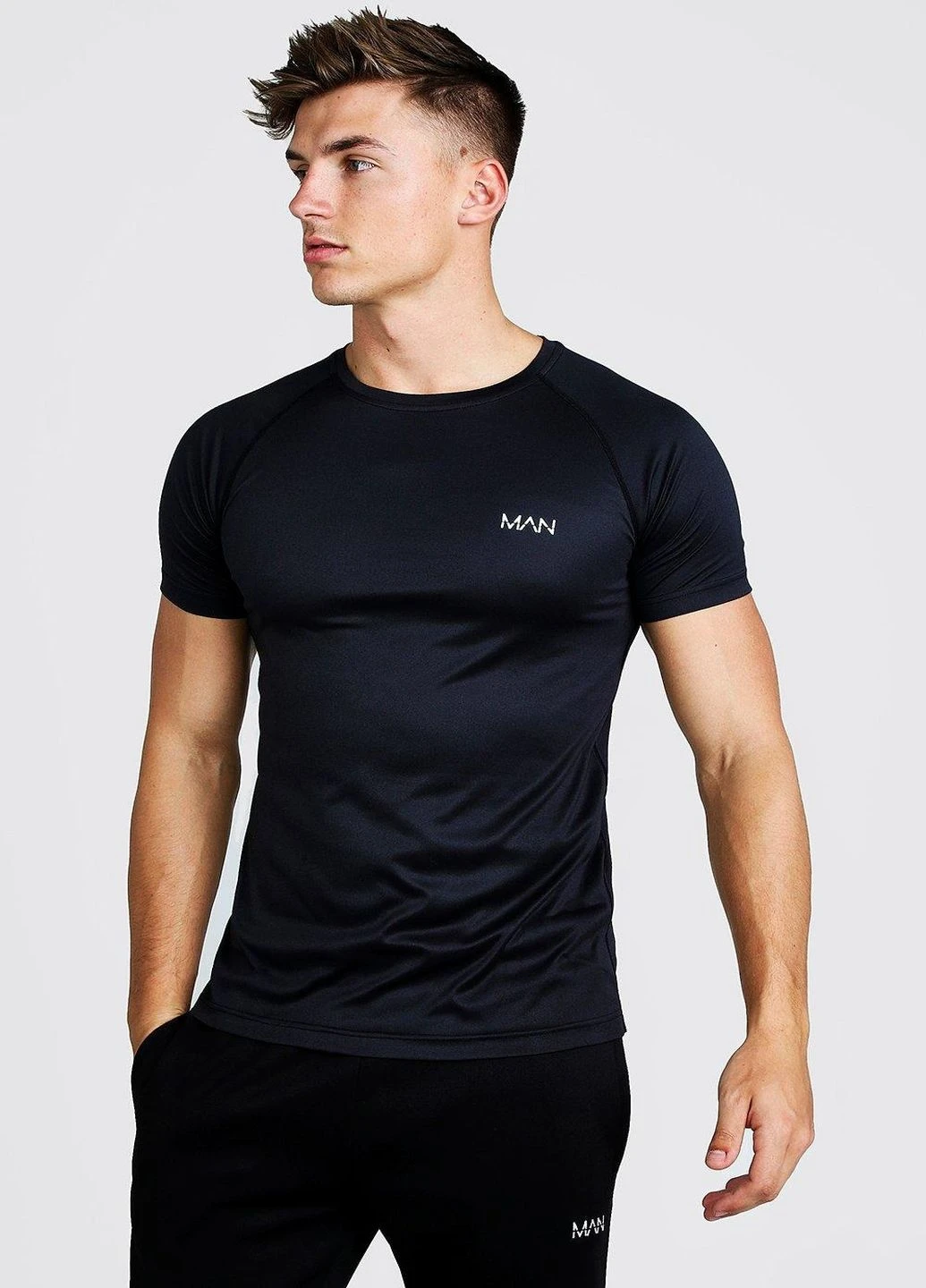 Черная футболка Boohoo