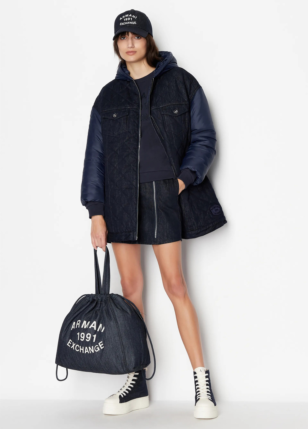 Синяя демисезонная куртка Armani Exchange