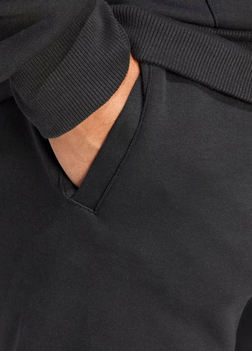 Черные кэжуал демисезонные прямые брюки adidas